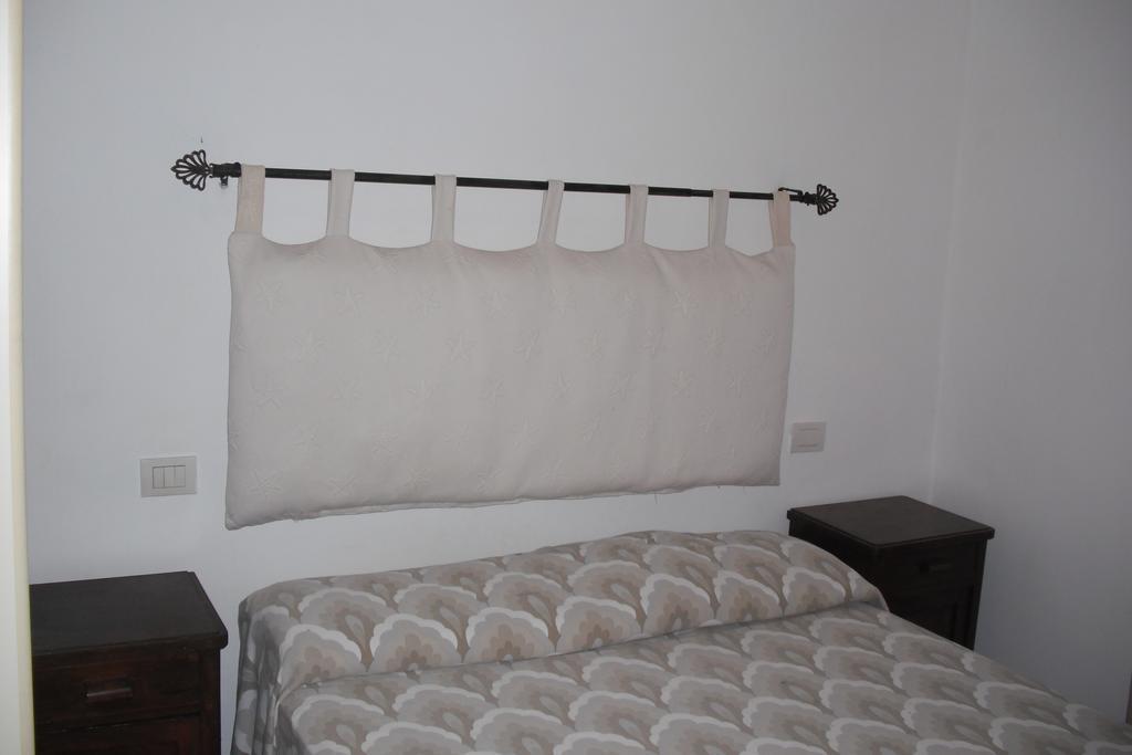 Azienda Multifunzionale S'Ozastro マリネッラ 部屋 写真